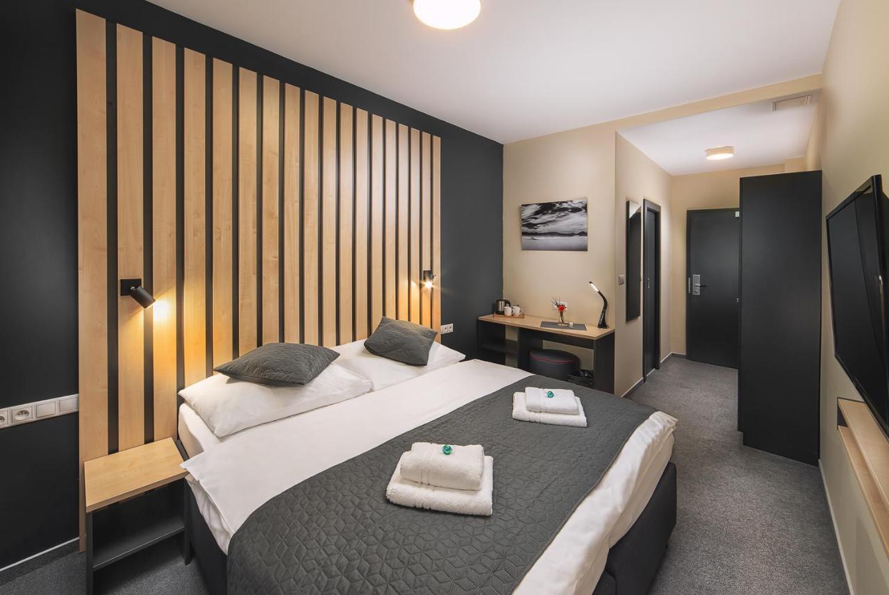 Timeout City Hotel Liptovsky Mikulas Phòng bức ảnh