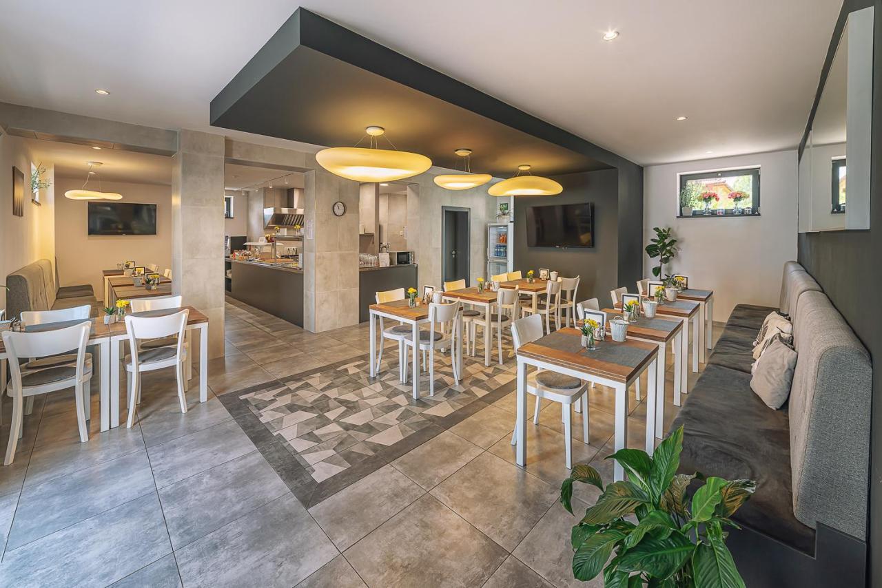 Timeout City Hotel Liptovsky Mikulas Ngoại thất bức ảnh